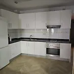 Elegant With Patio Appartamento