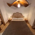 Elegant With Patio Appartamento