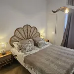 Elegant With Patio *