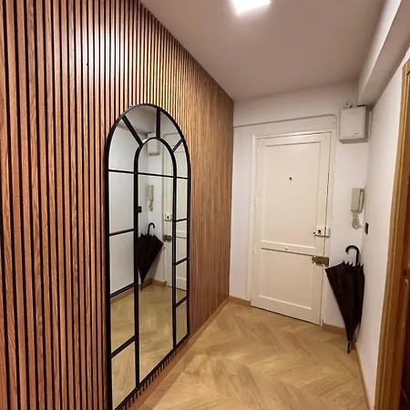 アパート Elegant With Patio